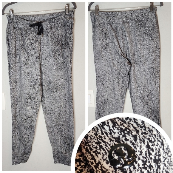 lululemon athletica Pants - Lululemon Ready To Rulu Pant Jacquard White Black. Size 10